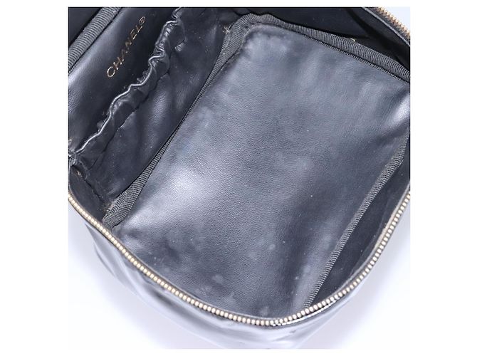 CHANEL COCO Marca Pouch Vanity Pelle Patinata Nera Oro CC Auth 118334 Nero D'oro - vista 19