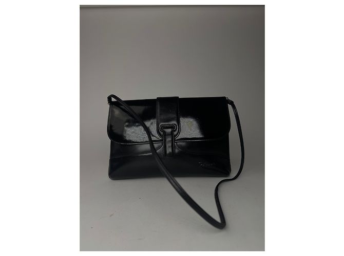 Vintage Givenchy 4G Handtasche aus schwarzem Lackleder - Ansicht 11