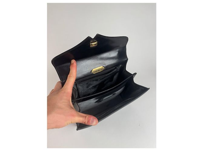 Vintage Givenchy 4G Ledertasche schwarz - Ansicht 10