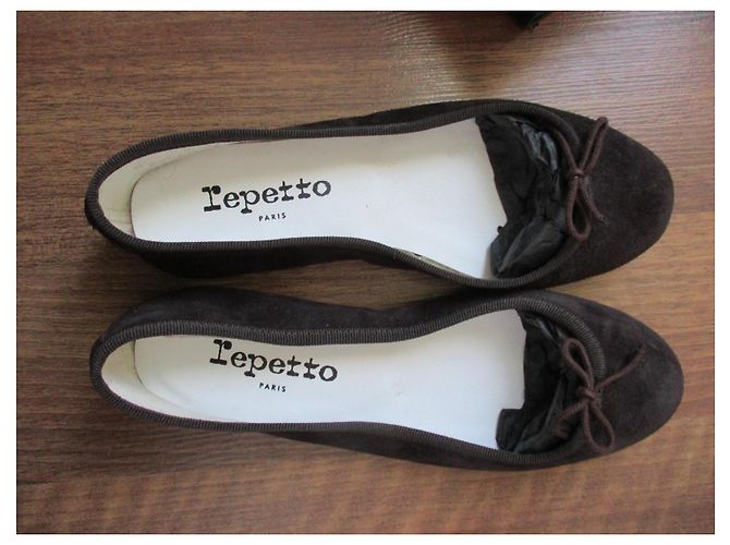 Repetto Bailarinas 'Cenicienta' en ante ébano, talla 35. Marrón oscuro - vista 3