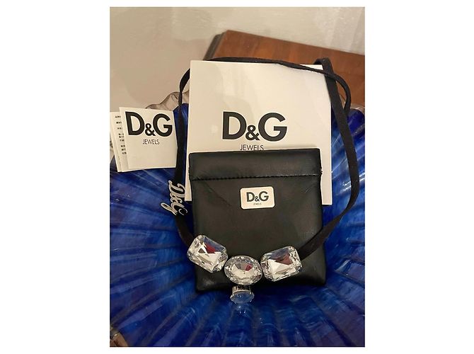 Raffinato collier DOLCE & GABBANA cn con cordino camoscio nero con logo e cristalli - vista 9