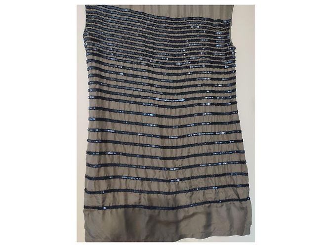 Hoss Intropia Seidenkleid Caramel mit blau-schwarzen Perlen Karamell - Ansicht 5
