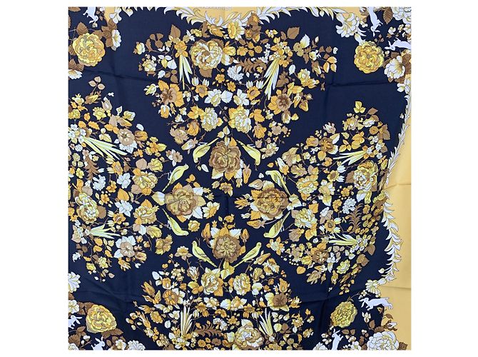 Garden Hermès Sciarpa in seta vintage gialla Hermes Aladin 1972 Francoise Heron Giallo - vista 2