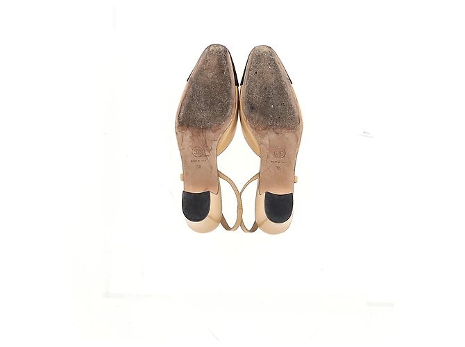 Pumps Slingback CC di Chanel in pelle beige - vista 12