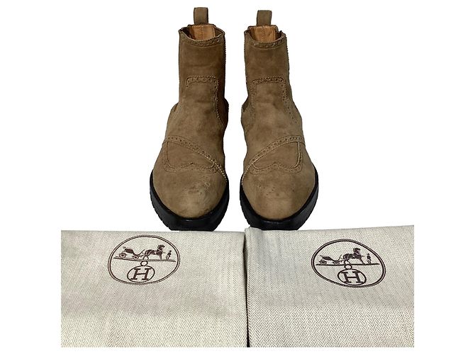 Botas ankle Hermès Findlay em camurça marrom Vermelho - vista 6