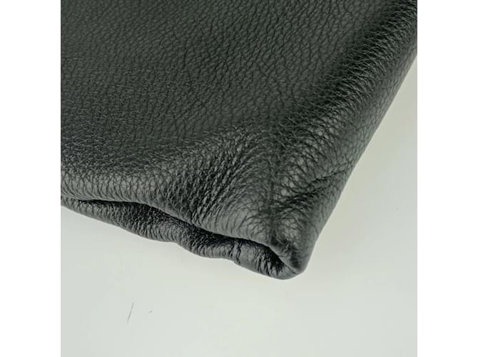 Prada Schultertasche aus schwarzem Vitello Daino - Ansicht 5