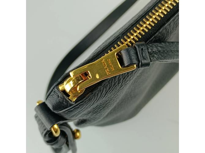 Prada Schultertasche aus schwarzem Vitello Daino - Ansicht 7