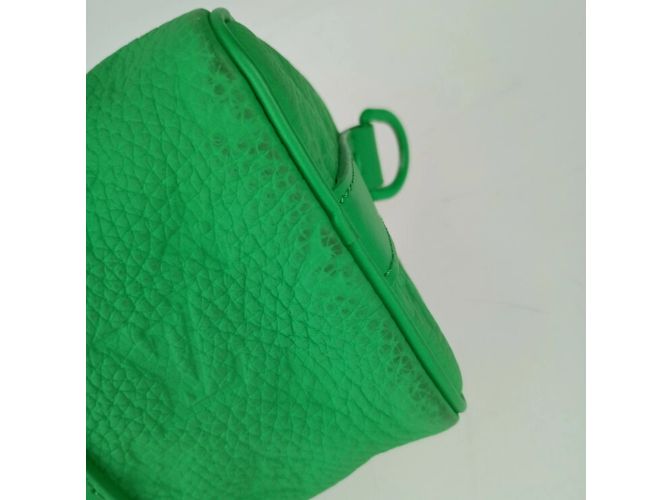 Keepall Borsa a mano in pelle Taurillon verde Louis Vuitton - vista 5