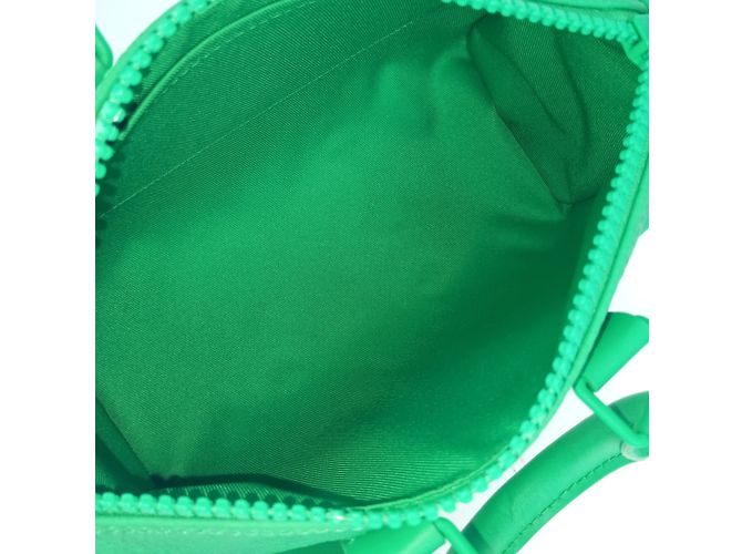 Keepall Borsa a mano in pelle Taurillon verde Louis Vuitton - vista 8
