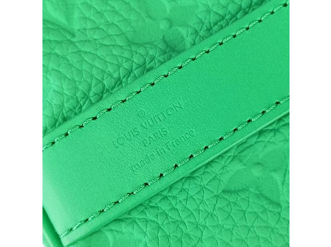 Keepall Borsa a mano in pelle Taurillon verde Louis Vuitton - vista 9