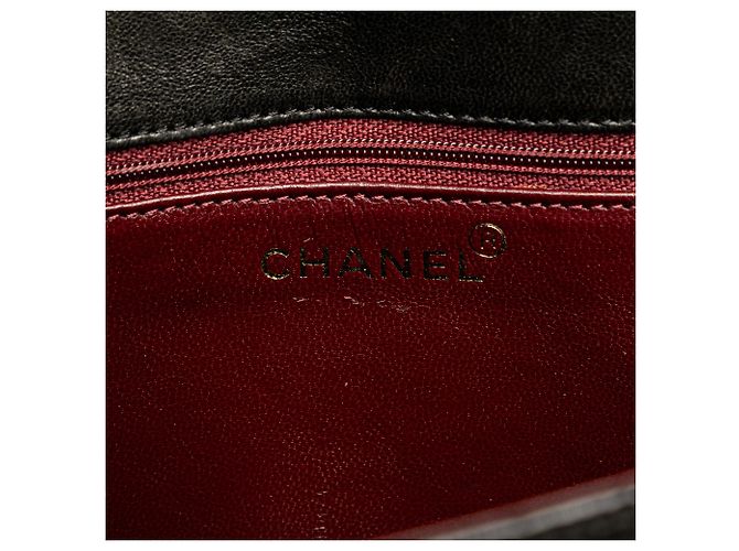 Chanel Negro CC Acolchado de Cordero con Cadena - vista 5