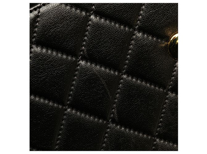 Chanel Negro CC Acolchado de Cordero con Cadena - vista 9