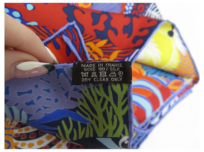 Hermès NUEVO BUFANDA HERMES BAJO LAS OLAS ALICE SHIRLEY 90 SEDA Multicolor - vista 11