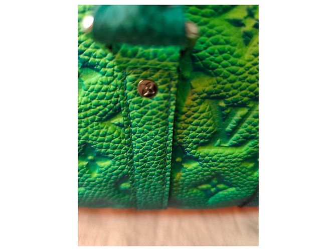 Louis Vuitton Keepall XS in pelle di struzzo verde blu scuro - vista 2