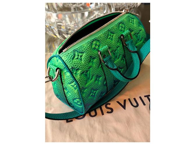 Louis Vuitton Keepall XS in pelle di struzzo verde blu scuro - vista 7