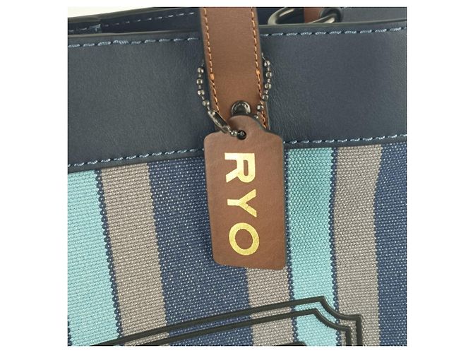 COACH Field Tote 40 C3798 - view 6