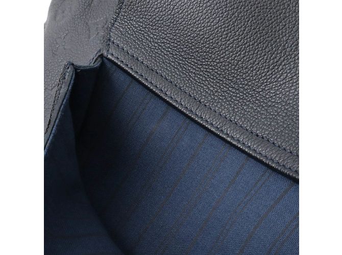 Borsa Tote Metis in Monogram Empreinte Louis Vuitton - vista 10
