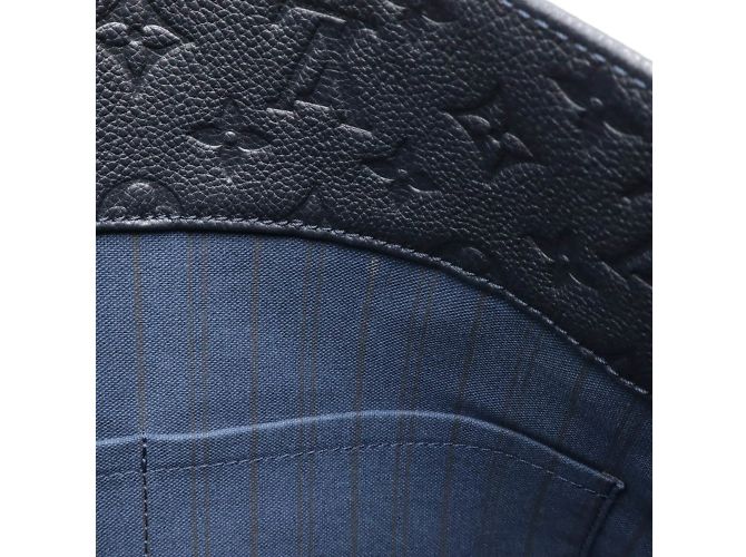Borsa Tote Metis in Monogram Empreinte Louis Vuitton - vista 8