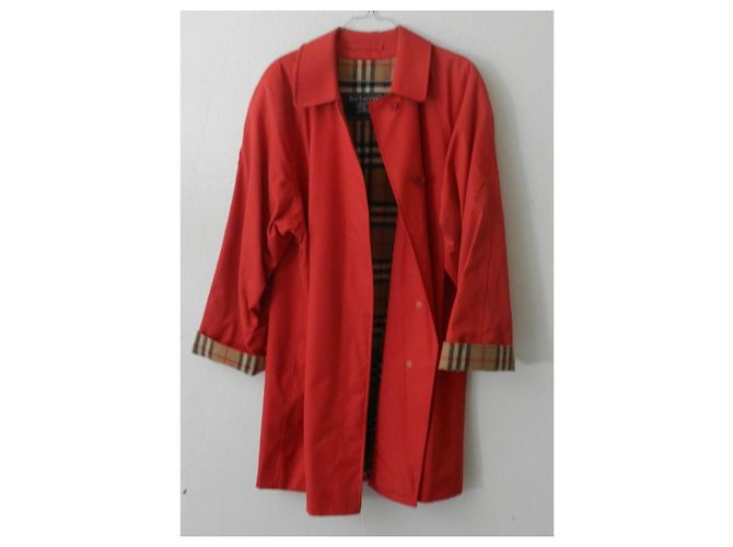Abrigo Burberry Rojo de Tela Roja - vista 4