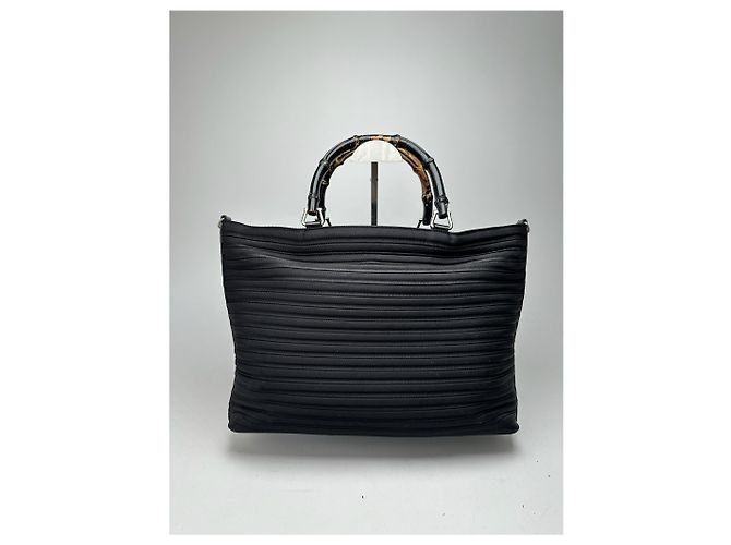 Bamboo Vintage Gucci Canvas Tasche mit Bambusgriff in Schwarz - Ansicht 3