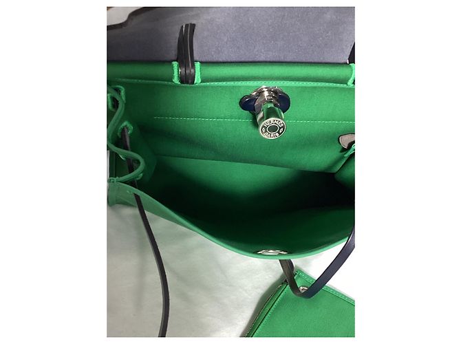 Hermès Herbag Zip 31 Tasche aus grünem Canvas Schwarz - Ansicht 18