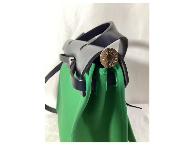 Hermès Herbag Zip 31 Tasche aus grünem Canvas Schwarz - Ansicht 19