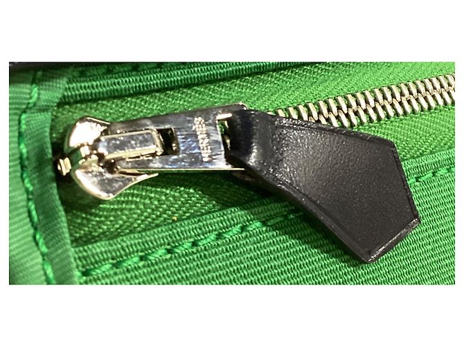 Hermès Herbag Zip 31 Tasche aus grünem Canvas Schwarz - Ansicht 20