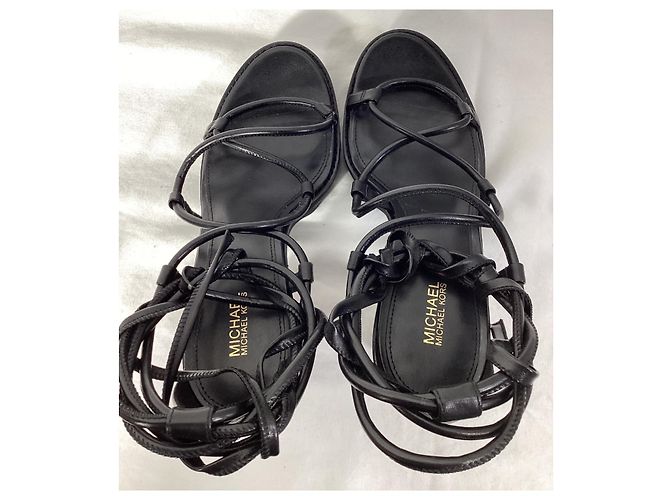 Sandali Vero Platform Michael Kors in pelle nera - vista 14