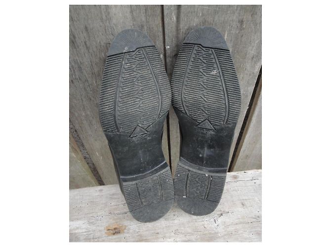 Autre Marque Scarpe Derby Bata in pelle nera Nero - vista 4