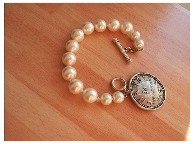 Chanel Perlenarmband mit Medaillon Mehrfarben - Ansicht 2