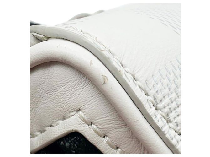 Bumbag Campus Damier Infini Bianco Louis Vuitton - vista 12