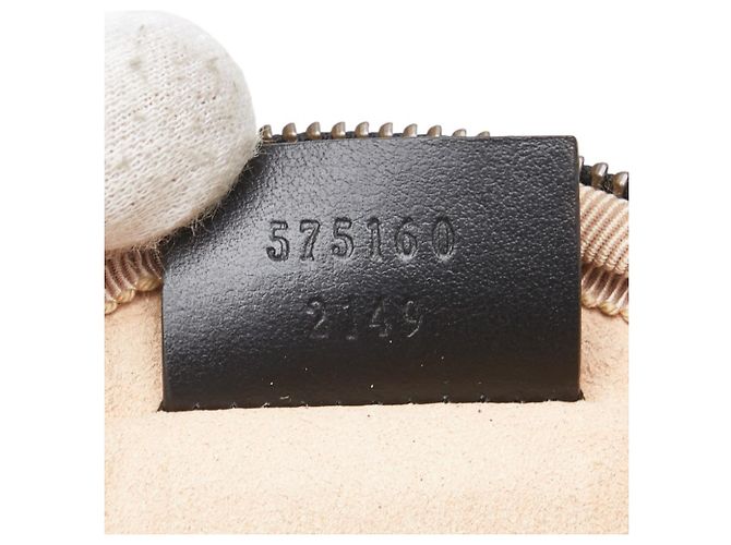 Monedero en forma de corazón Gucci GG Marmont Negro - vista 9