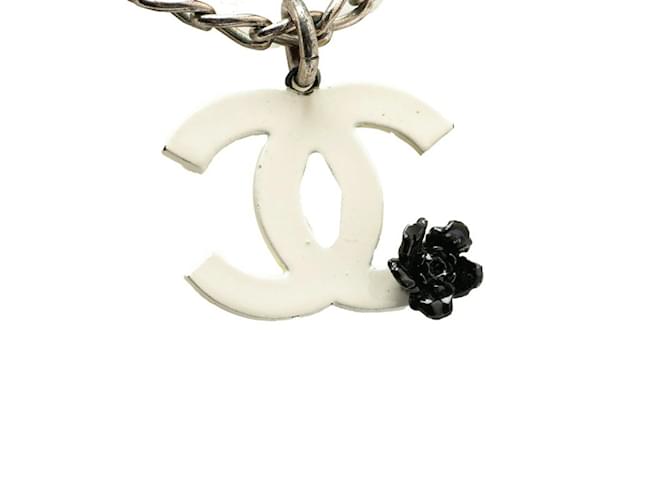 Collana Camelia Coco Mark di Chanel Argento Bianco - vista 2