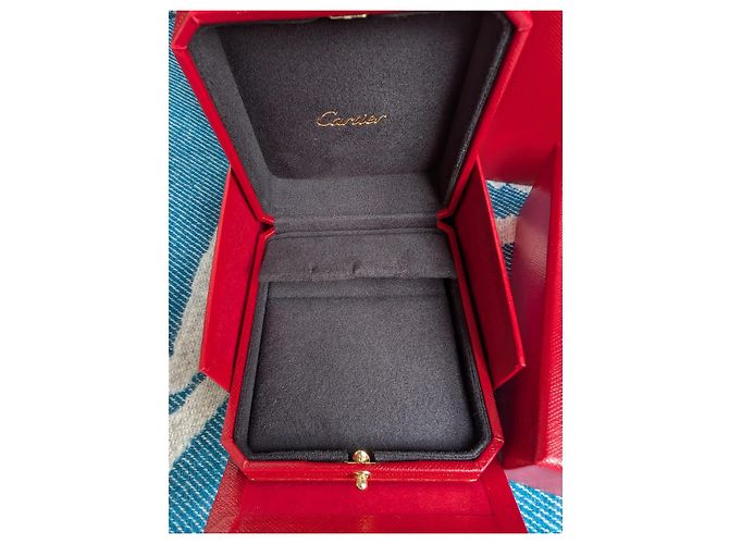 Cartier Vertikales Display-Box für große Creolenohrringe mit Papiertüte Rot - Ansicht 6
