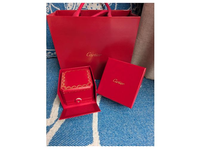 Cartier Amor Trinity JUC Anel de haste fina Caixa interna e externa Sacola de papel Vermelho - vista 8
