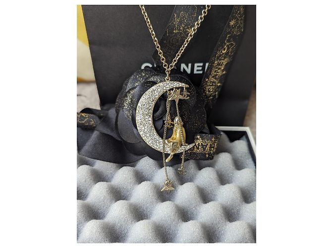 Chanel Raro CC 08P CoCo na Lua GHW Colar Logo de Cristal Caixa etiqueta Dourado - vista 16