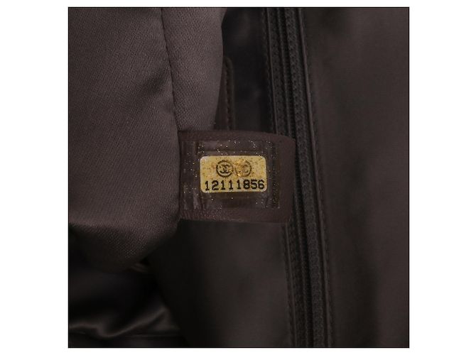 Chanel Gold Perforiertes, rissiges Metallic-Kalbsleder Drill Tote Golden - Ansicht 6