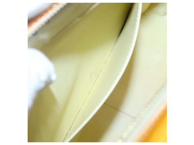 LOUIS VUITTON Borsa Tote Columbus Monogram Vernis Giallo Lime M91047 Auth th5893 D'oro - vista 22