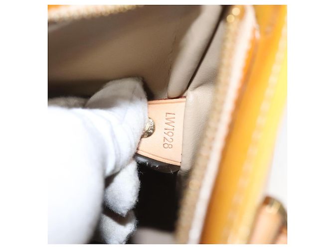 LOUIS VUITTON Monogram Vernis Houston Hand Bag Beige M91004 LV Auth ep8736 - view 12
