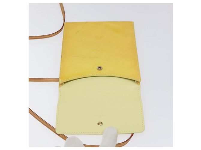 LOUIS VUITTON Pochette Kenmare Monogram Vernis Gialla M91060 LV Auth ti2982 Giallo - vista 10