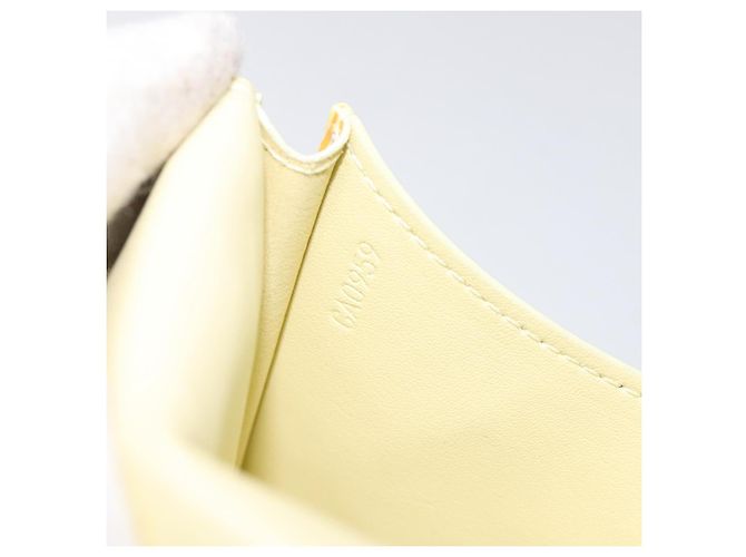 LOUIS VUITTON Pochette Kenmare Monogram Vernis Gialla M91060 LV Auth ti2982 Giallo - vista 12