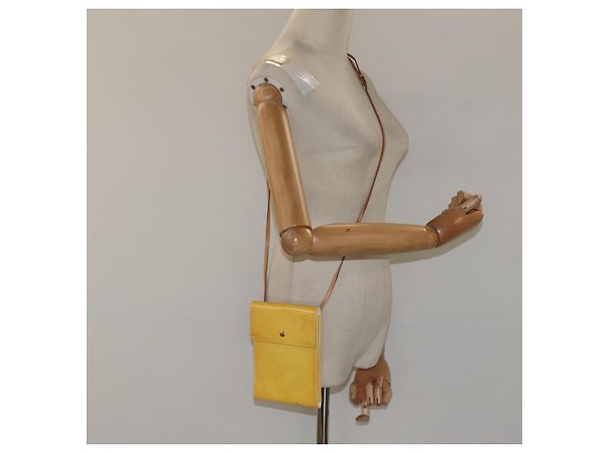 LOUIS VUITTON Pochette Kenmare Monogram Vernis Gialla M91060 LV Auth ti2982 Giallo - vista 21