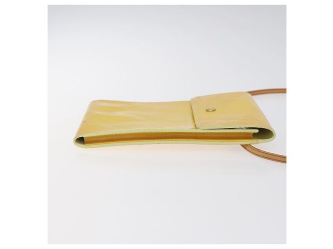 LOUIS VUITTON Pochette Kenmare Monogram Vernis Gialla M91060 LV Auth ti2982 Giallo - vista 3