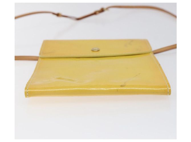 LOUIS VUITTON Pochette Kenmare Monogram Vernis Gialla M91060 LV Auth ti2982 Giallo - vista 5
