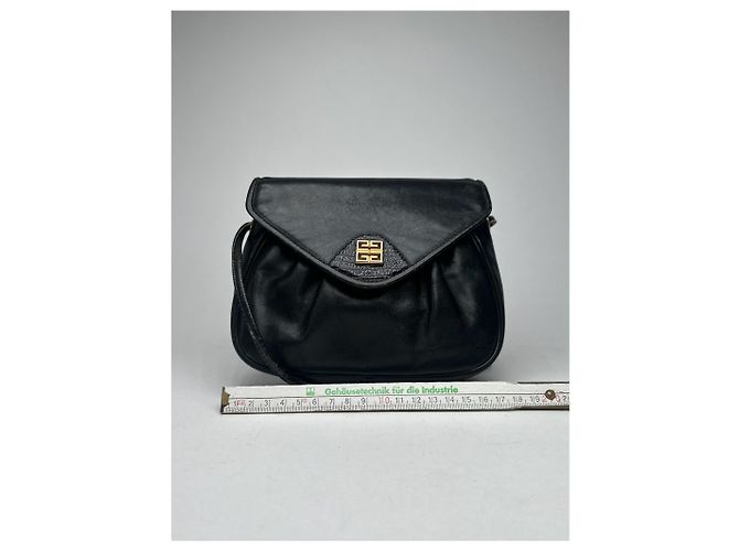 Vintage Givenchy 4G Ledertasche schwarz - Ansicht 14