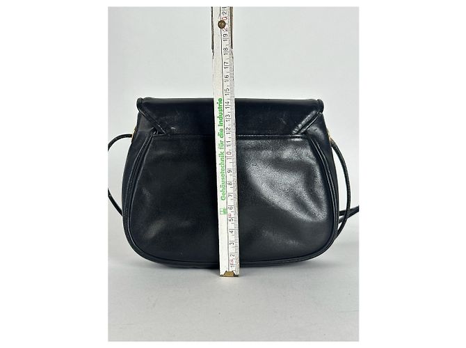 Vintage Givenchy 4G Ledertasche schwarz - Ansicht 15