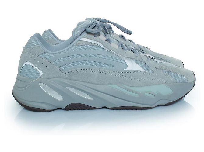 Yeezy, Boost 700 V2 blu ospedaliero - vista 4