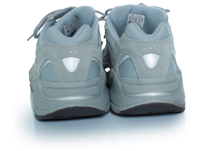 Yeezy, Boost 700 V2 blu ospedaliero - vista 5