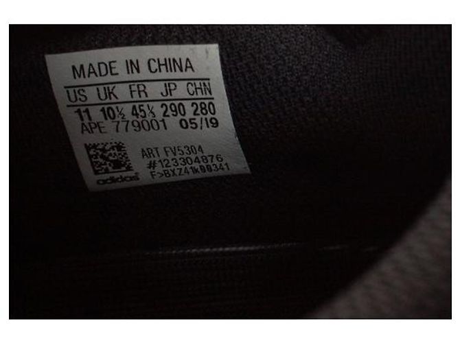 Yeezy, Boost 700 V1 Utility Schwarz - Ansicht 9