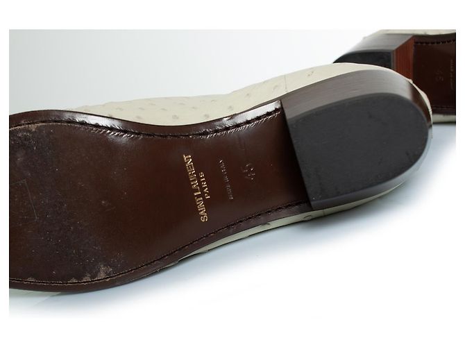 Botas Wyatt de cuero de avestruz Saint Laurent Blanco - vista 8